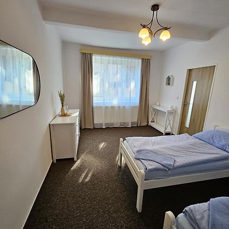 Rodinny Apartman U Kuby 흘루메츠 나트 치들리노우 외부 사진
